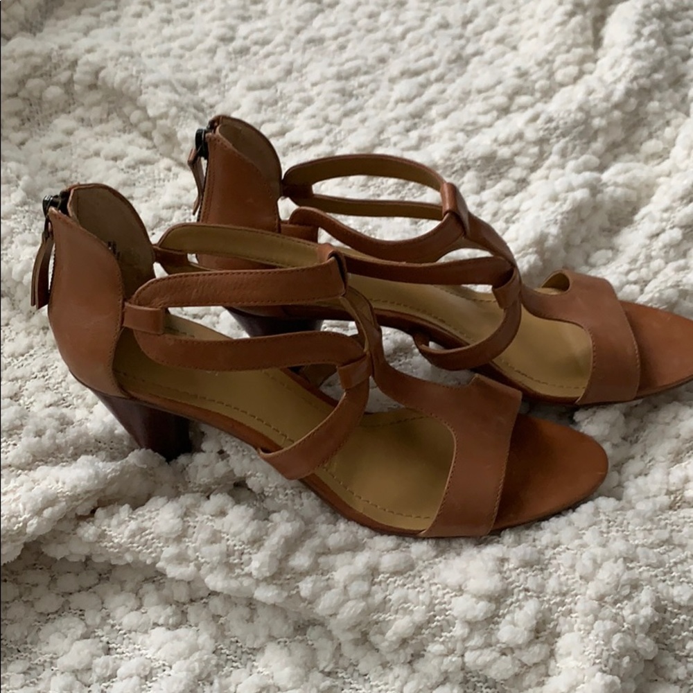🌿⚪️⚫️Nine West